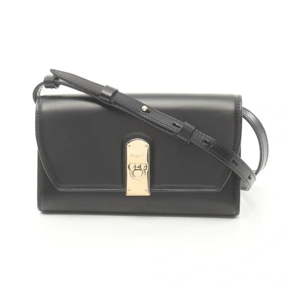 Salvatore Ferragamo GANCINI SHOULDER WALLET LEATHER BLACK